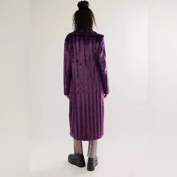 Unreal Fur Velvet Underground Coat Free People does - Picture 3 of 6